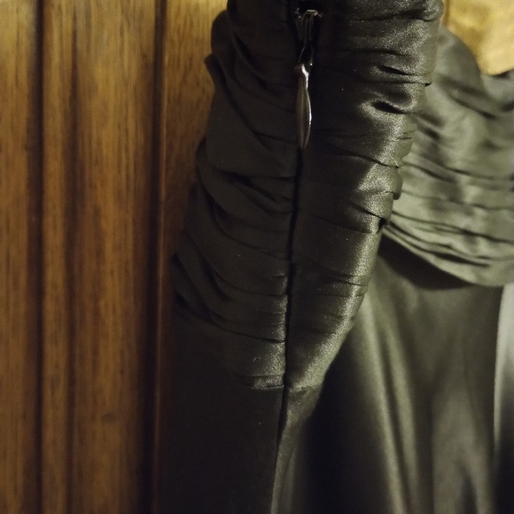 Laundry by Shelli Segal evening dress, black, NWT size 10 strapless - Picture 5 of 10